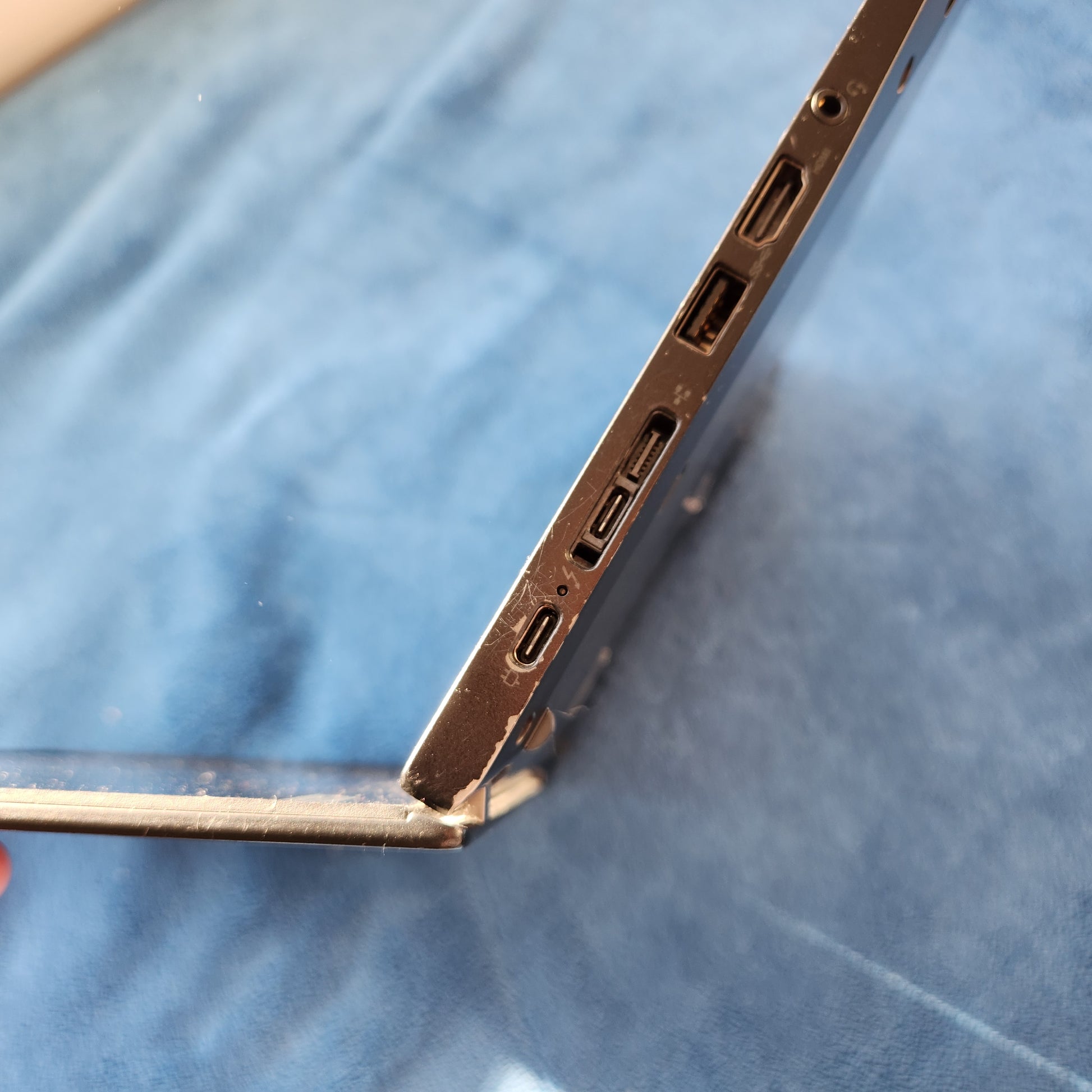  Lenovo 65 W type-c adapter